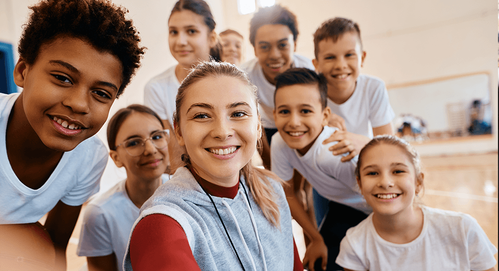 happy teens in an extracurricular class